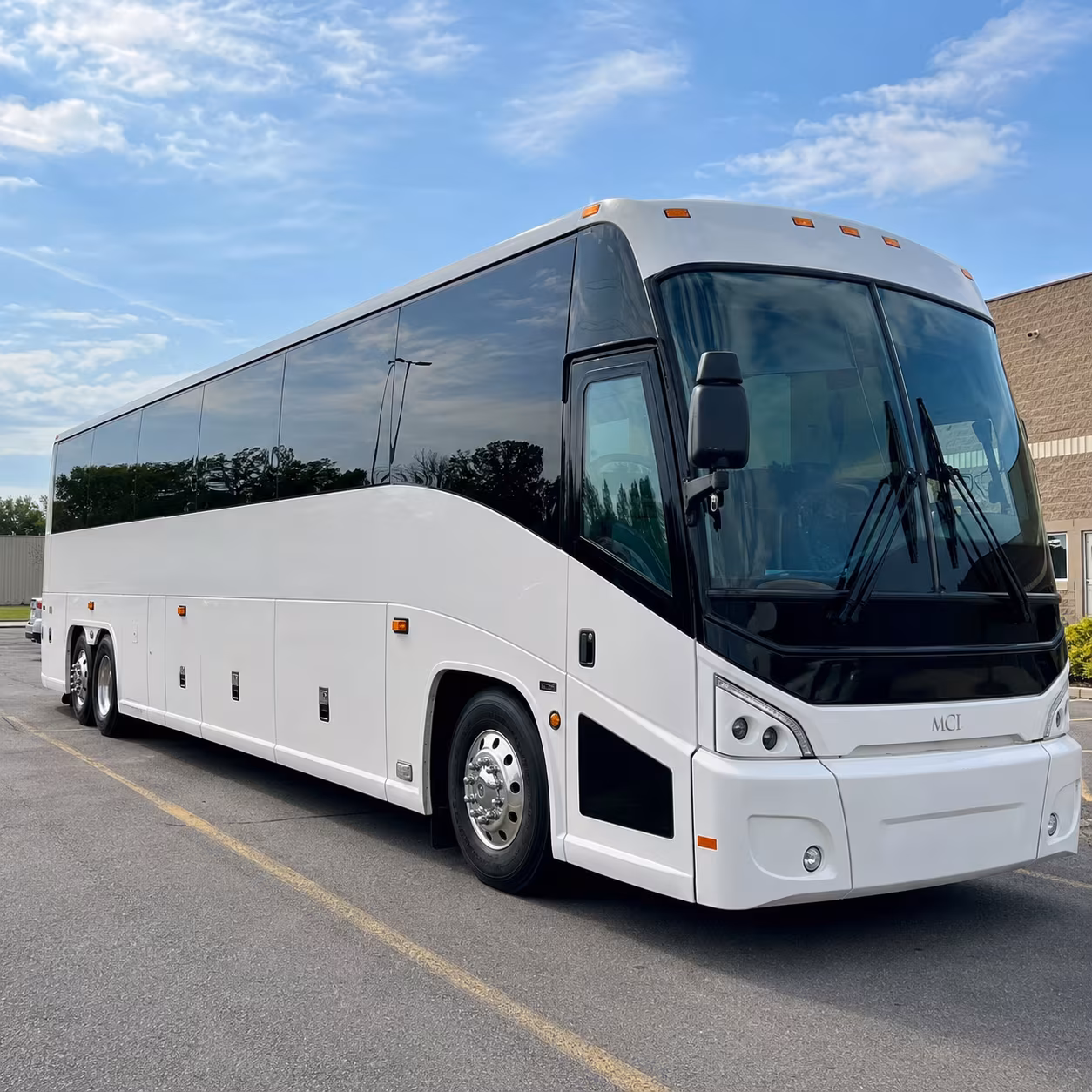 concert shuttle buses to the globe news center for the performing arts